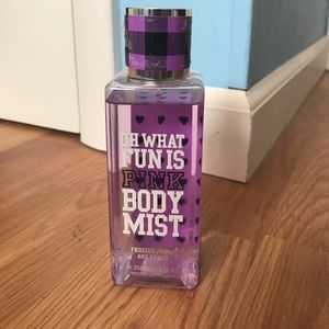 PINK oh what fun it is body mist