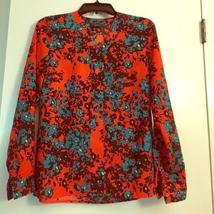 Floral tunic style blouse. Size XS