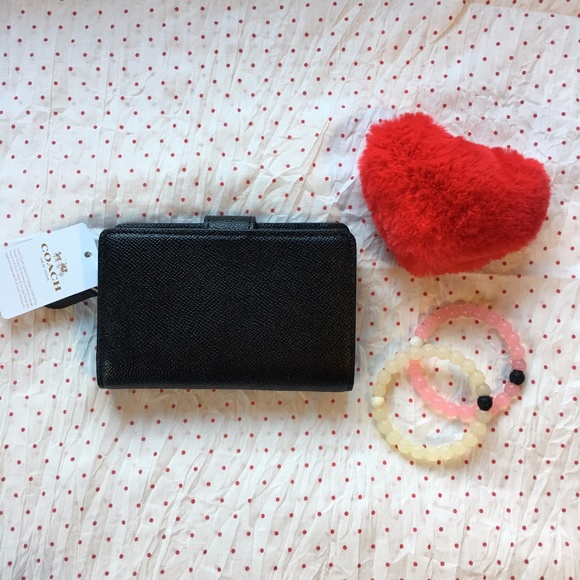 ♥ Coach Medium Corner Zip Wallet ♥ - Picture 3 of 5