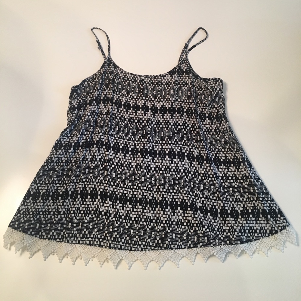 Mossimo Tribal print tank top with Lace Trim