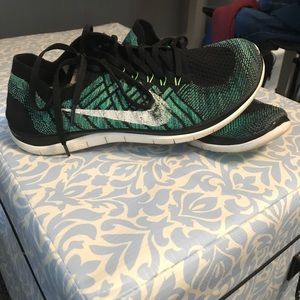 Nike FREE 4.0 FLYKNIT