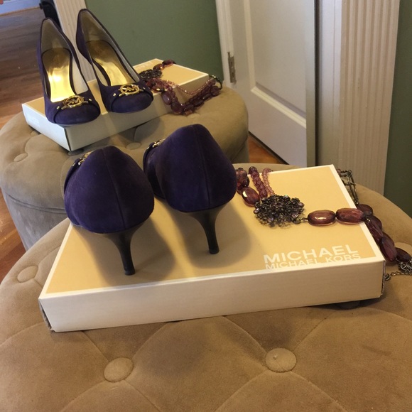 💜Michael Kors Purple Heels💜SOLD - Picture 2 of 7