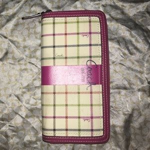 Authentic coach zip around wallet