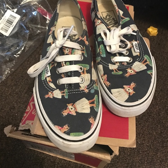 Diji hula vans - Picture 1 of 2