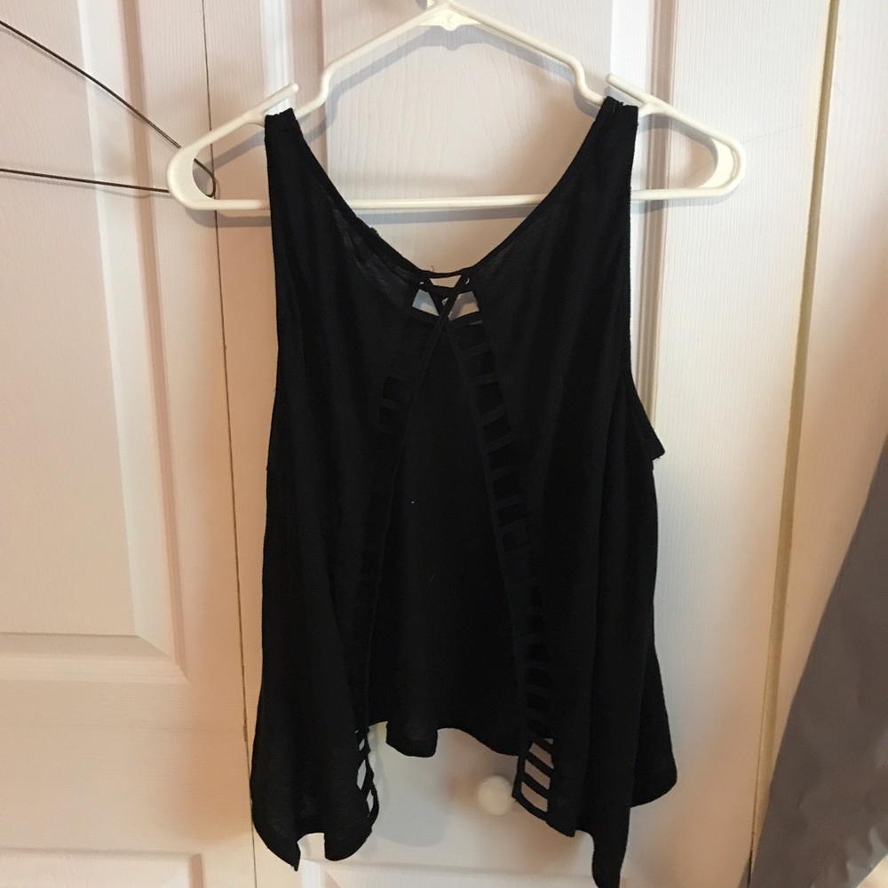 Flow tank top