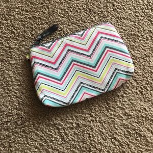 Small Thirty One zipper pouch
