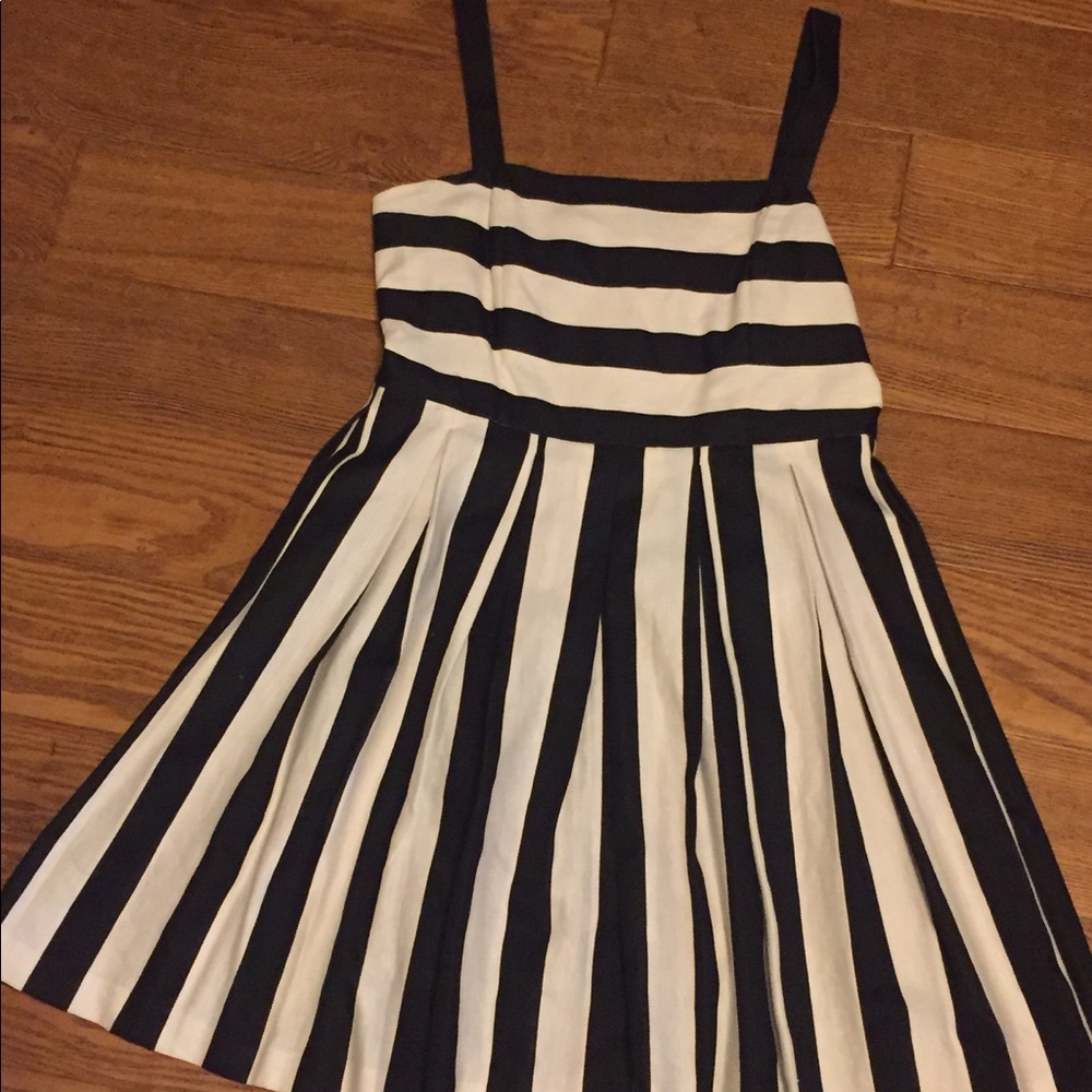 Stripped dress with black straps