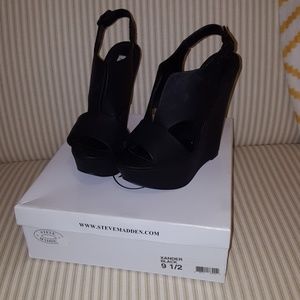Steve Madden black platforms