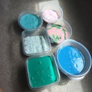 6 containers of slime!!