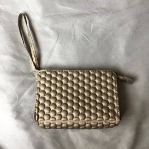 THE BUMP BAG: Makeup bag
