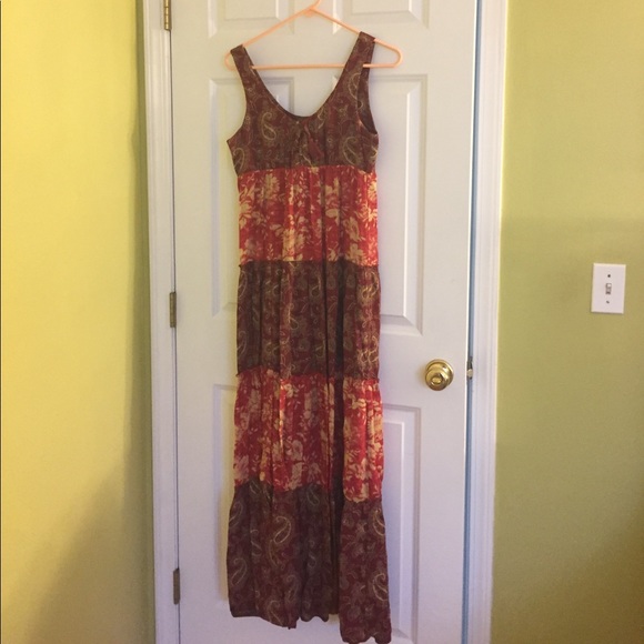 Long maxi dress. - Picture 2 of 3