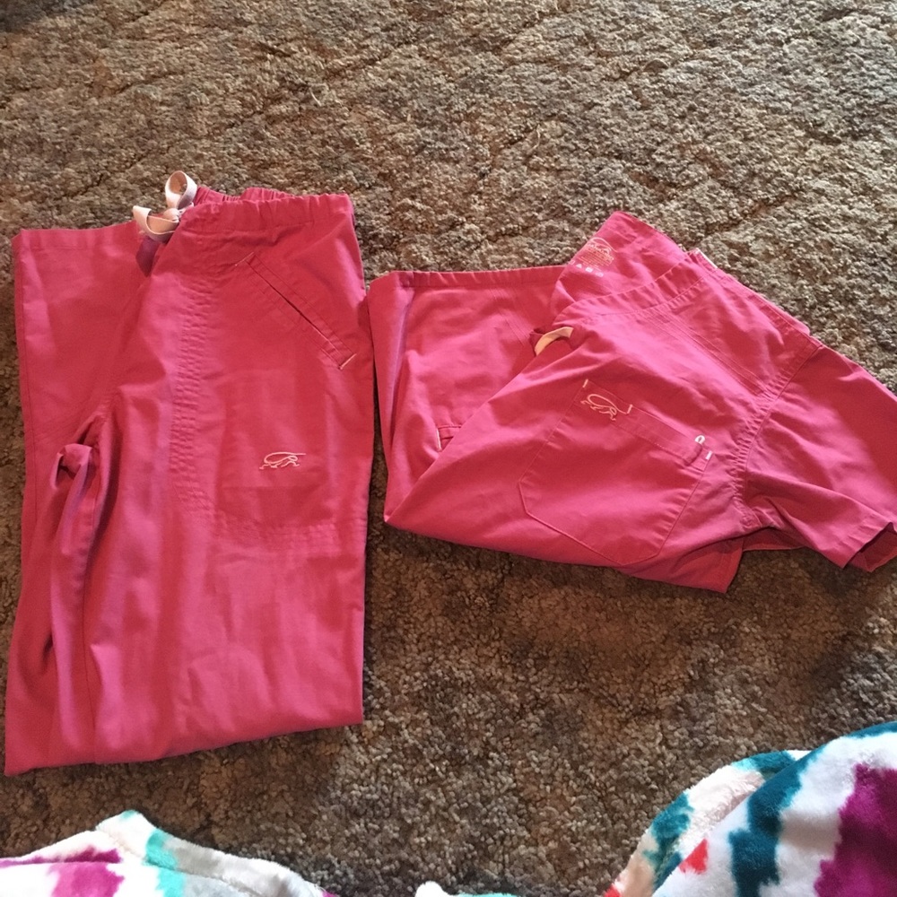 xs iguana med scrubs