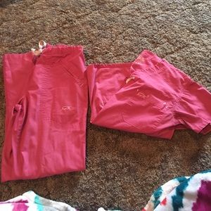 xs iguana med scrubs