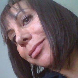 Meet your Posher, Myrna