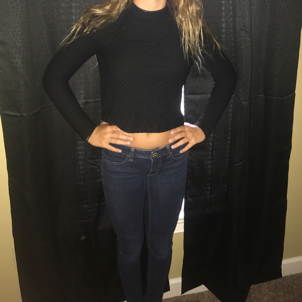 Cropped high-neck long sleeve