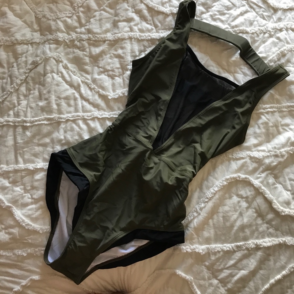 One piece swimsuit