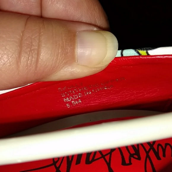 Taylor Says SKULLY White Heels. One Left! Sz. 7 - Picture 7 of 8