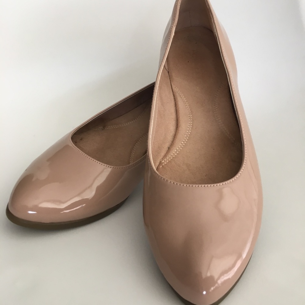 Aerosoles Patent Nude Flats