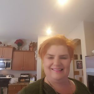 Meet your Posher, Stella