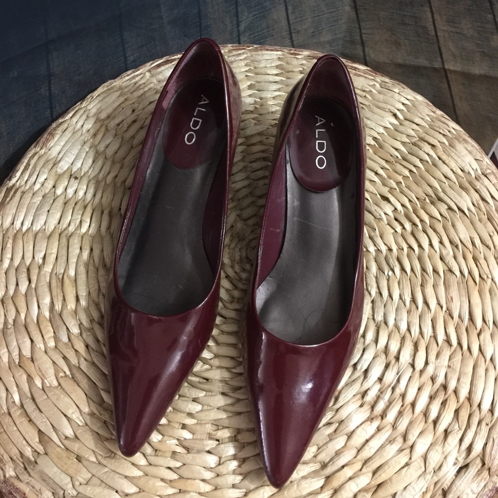 Aldo classic pump heel shoe SZ 37 burgundy