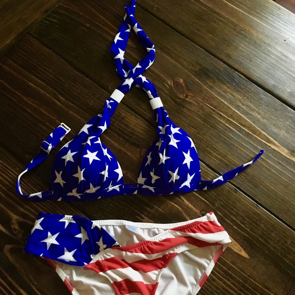 💎BRAND NEW VENUS BIKINI..Get your 'MERICA on!🇺🇸