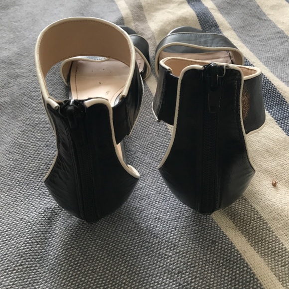 Nine West sandals - Picture 2 of 3