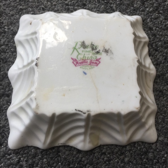 Vintage Roslyn Fine Bone China Small Bowl - Picture 3 of 3