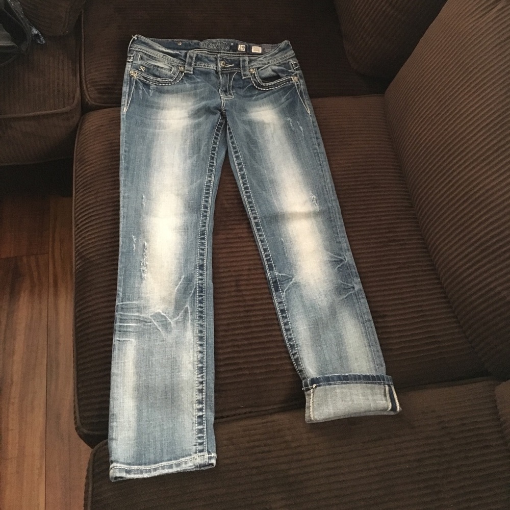 Miss Me Fleur de lis denim capris, size 29