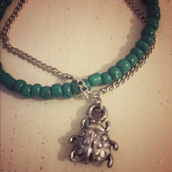 handmade beaded bracelet with turtle charm - Picture 1 of 2