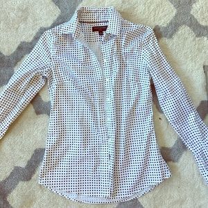Banana Republic NWOT non iron button down shirt