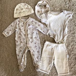 Vitamins baby 5 piece set .