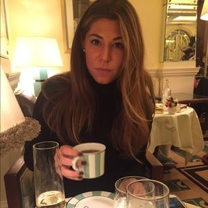 Meet your Posher, Jennifer