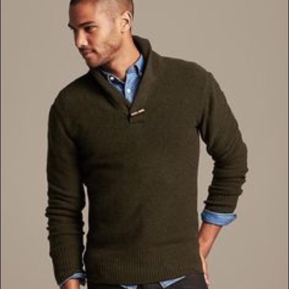 Banana Republic Toggle Shawl- Collar Pullover