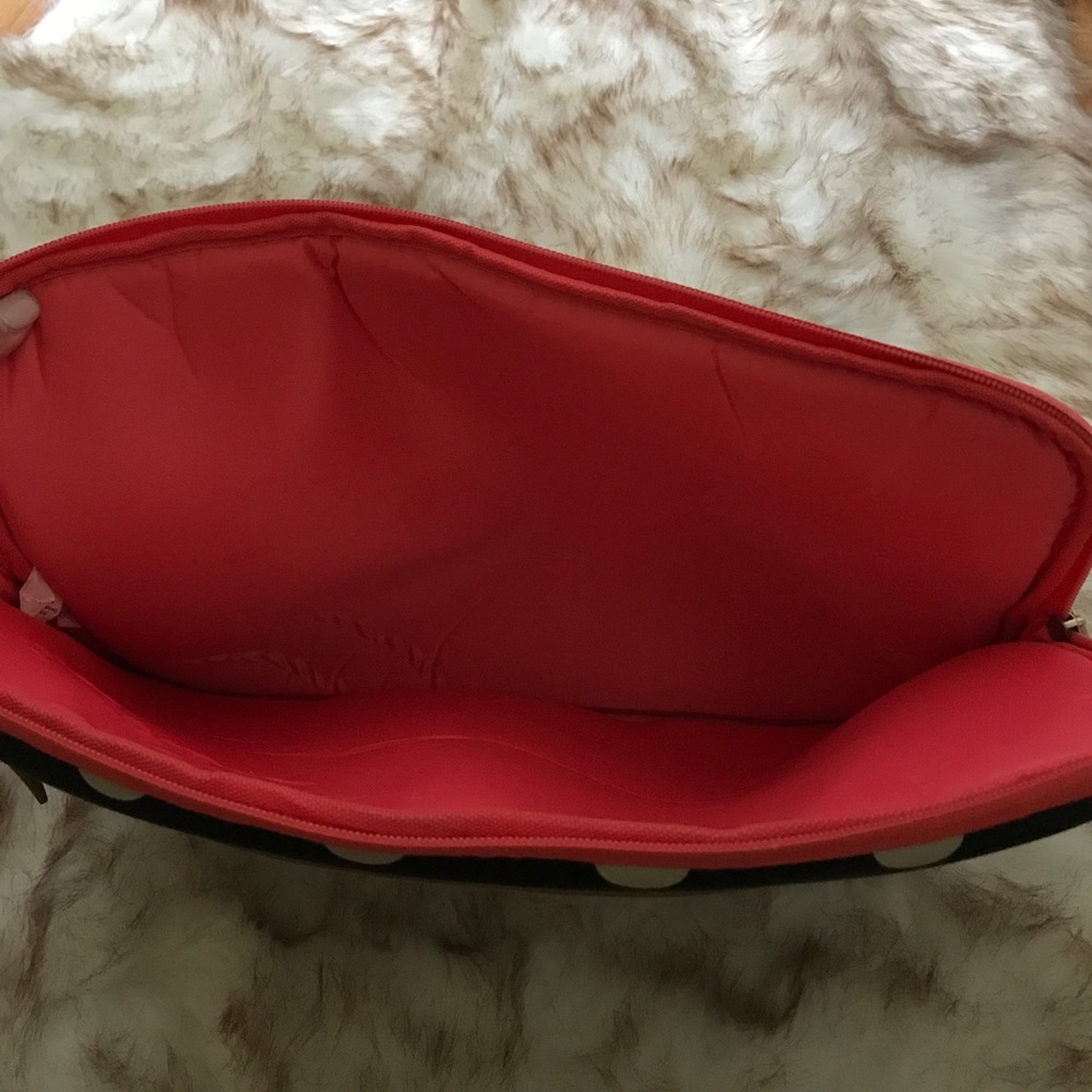 Computer case - Picture 2 of 2
