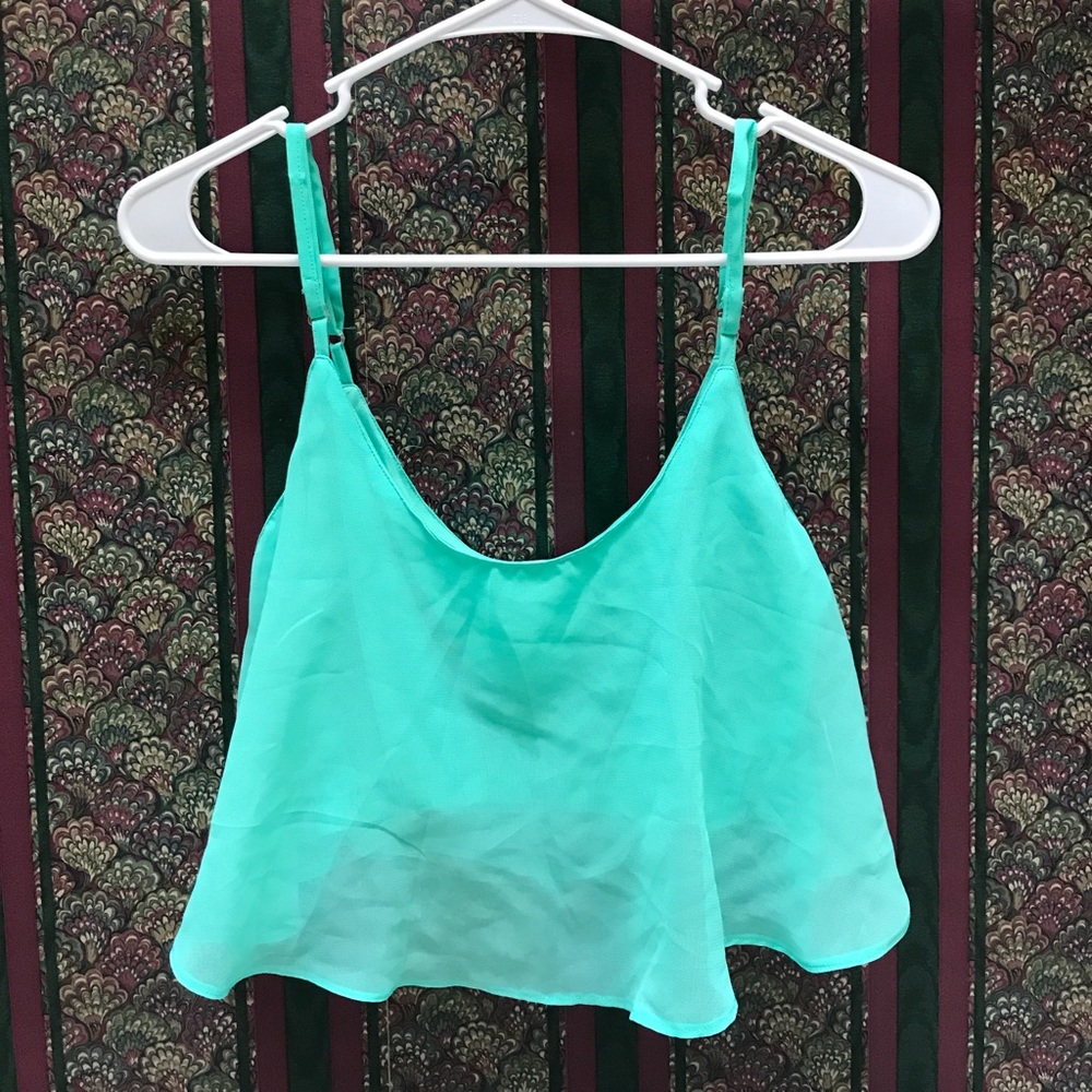 flowy crop top