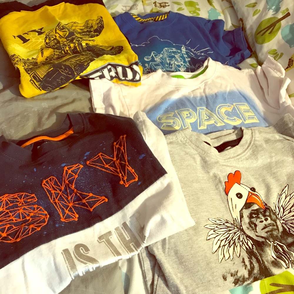 Gymboree size 6 boys tee shirt. Hardly worm