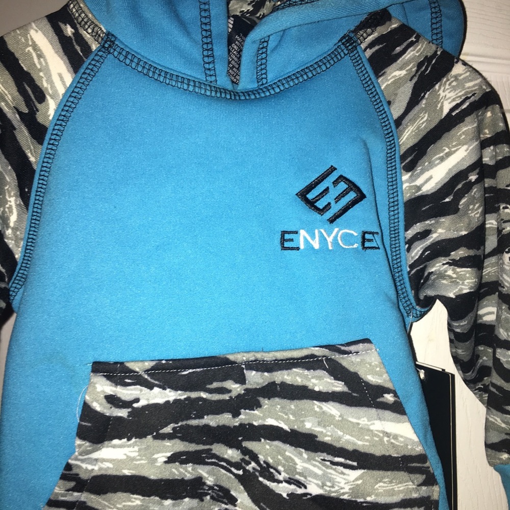 Enyce sweater