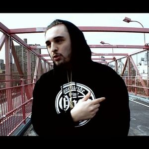 Meet your Posher, Avery