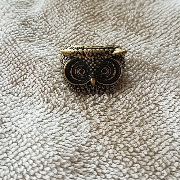 New Beautiful Owl Statement Ring - Picture 3 of 6