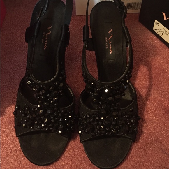 Nima size 7 shoes - Picture 2 of 3