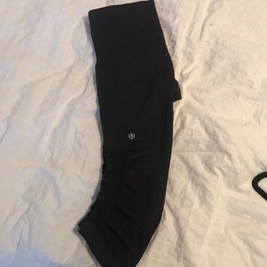 NWOT in the flow crops lululemon size 4