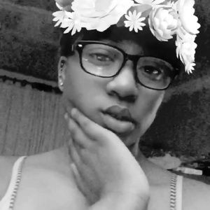 Meet your Posher, Maxine