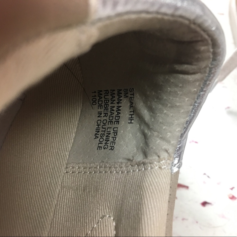 Steve Madden lace up slip ons size 8 - Picture 3 of 4