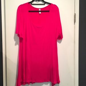 Hot pink LuLaRoe perfect tee - 2x