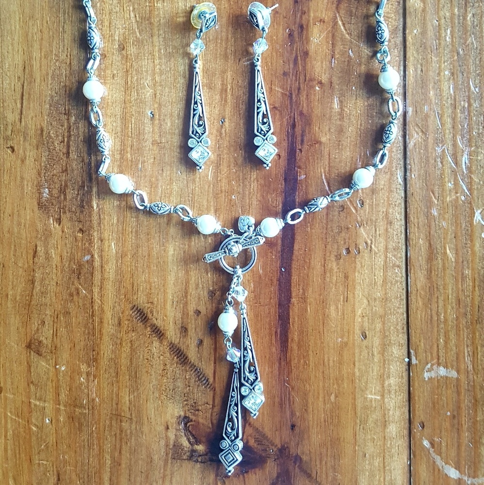 Zoe Pearl and crystal necklace and earrings