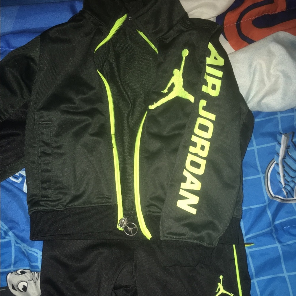 Air Jordan jogging set