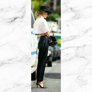 Highwaisted trousers