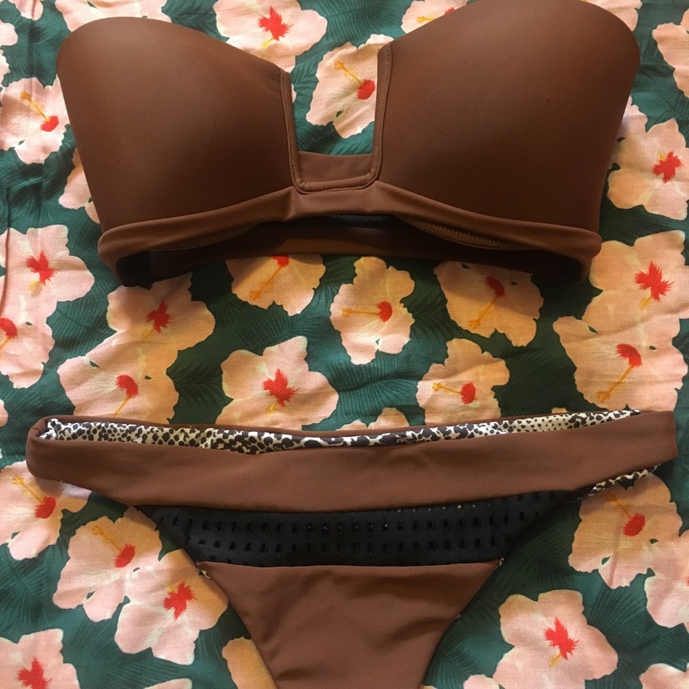 Acacia set $65🅿️🅿️
