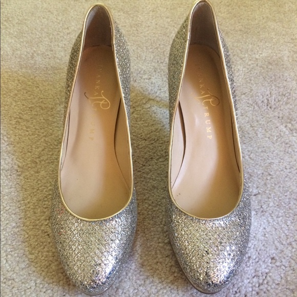 Ivanka Trump Sophia Pump (silver sparkly) - Picture 1 of 4