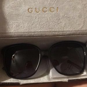 Women's Gucci sunglasses